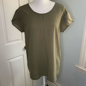 3/25$ Short sleeve Top size L